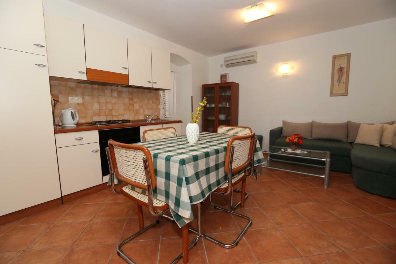 Apartment By The Sea Baska  Bagian luar foto