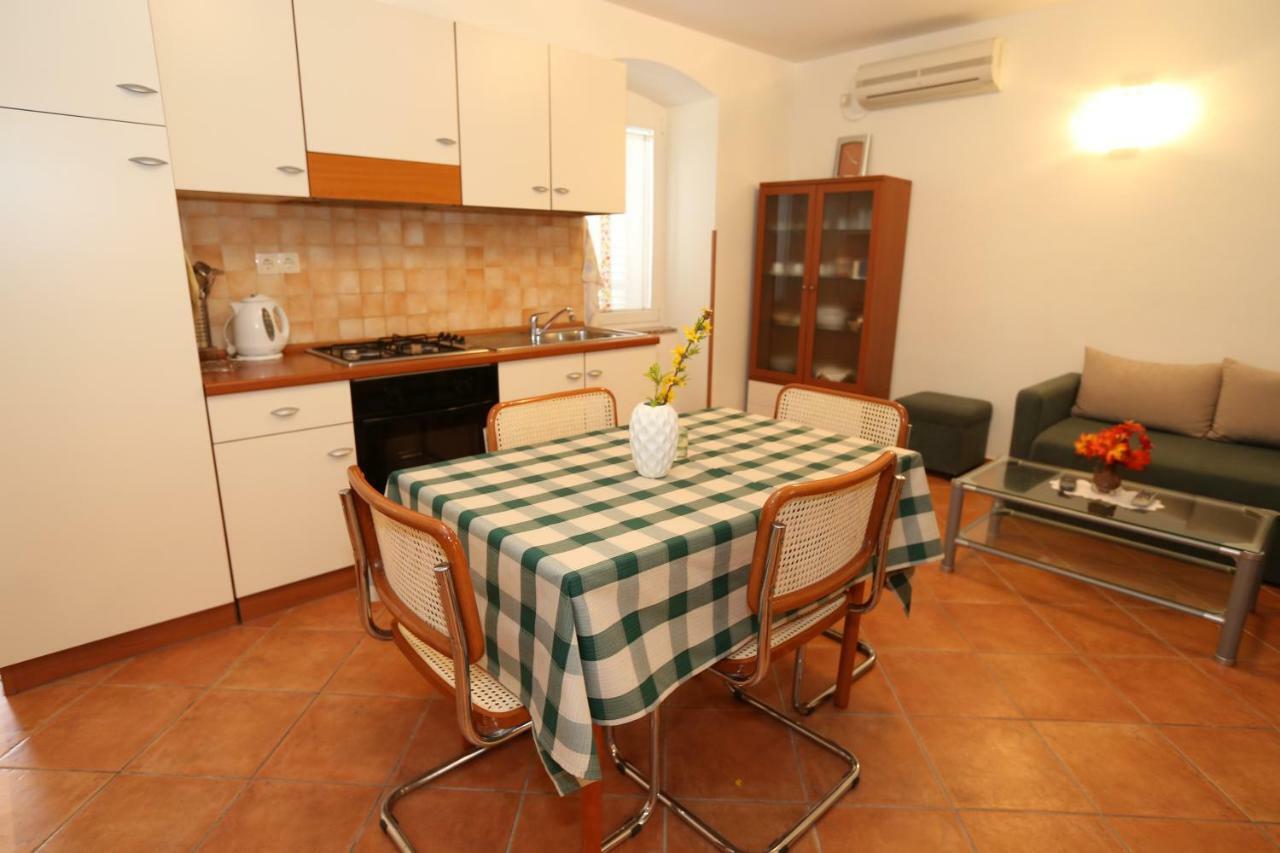 Apartment By The Sea Baska  Bagian luar foto